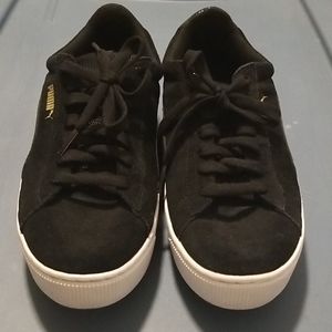 Black pumas 8.5